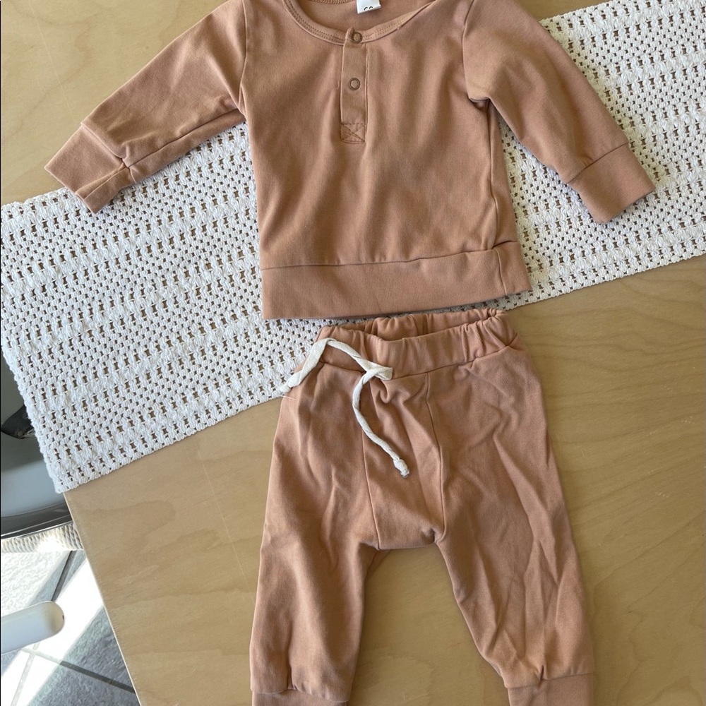 sweat outfit never worn
